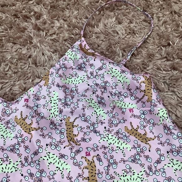 Victoria’s Secret Y2K Style Pastel Pink Retro Tiger Print Camisole Size Small - Picture 4 of 12